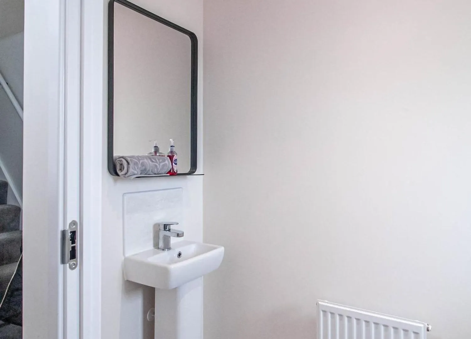 Homegate Lakeview Doncaster Apartment